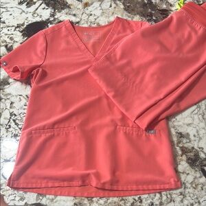 Figs Coral Scrub Set